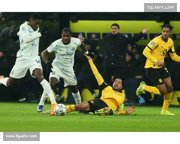 中场控制力的重要性:埃姆雷·詹缺阵对多特蒙德体系的影响